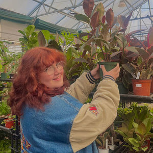 Meet your Posher, Cassandra